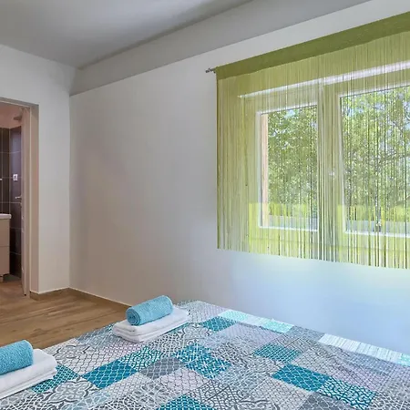 Feriehus Nezakcij Pula